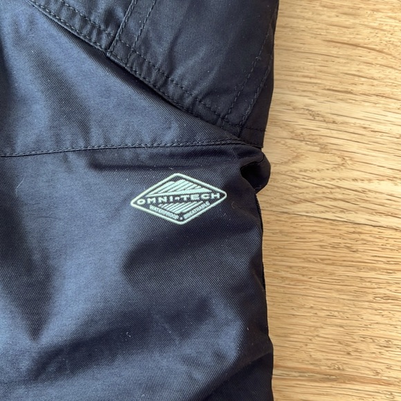 Columbia kid’s Bugaboo ski pants. Size 6-7. Black. Adjustable waist. Barely worn - Picture 4 of 11